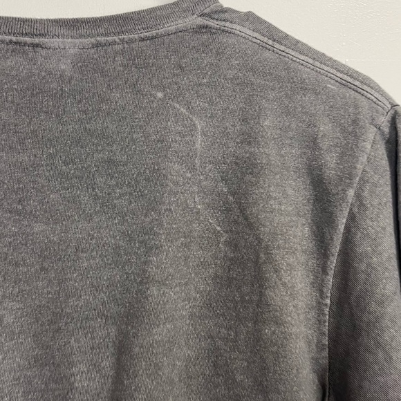 David Bowie Graphic Tee Womens Small Gray The Man Who Sold the World Shirt NWT - Picture 3 of 7